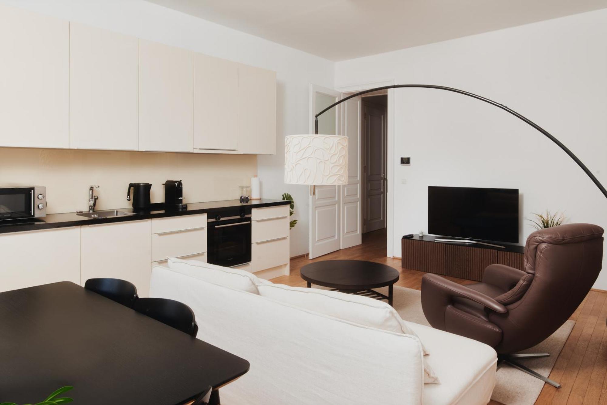 Stylish Designer At The Center Of Naschmarkt Apartamento Viena